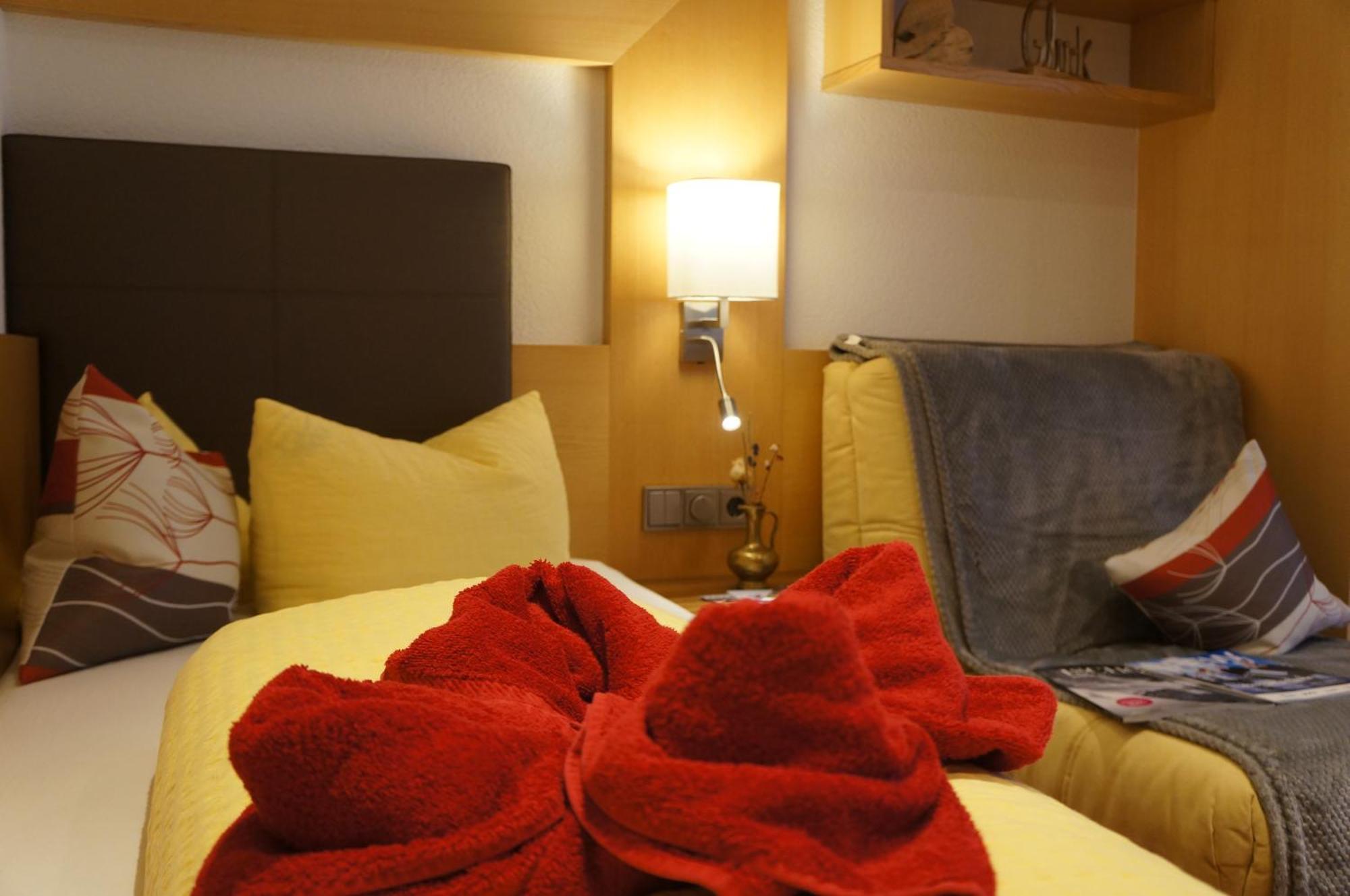 Twin Room Private Bathroom